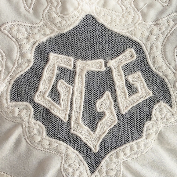 Vintage Classic Parisian Ivory Full Slip-Dress 1950's Satin Bell-Drop Hemline - Picture 4 of 15